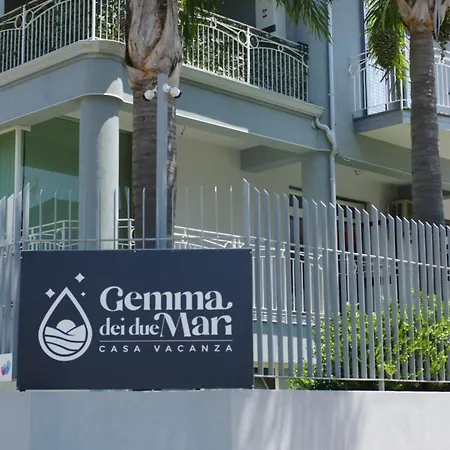 Gemma Dei 2 Mari بيت ضيافة Cinquefrondi